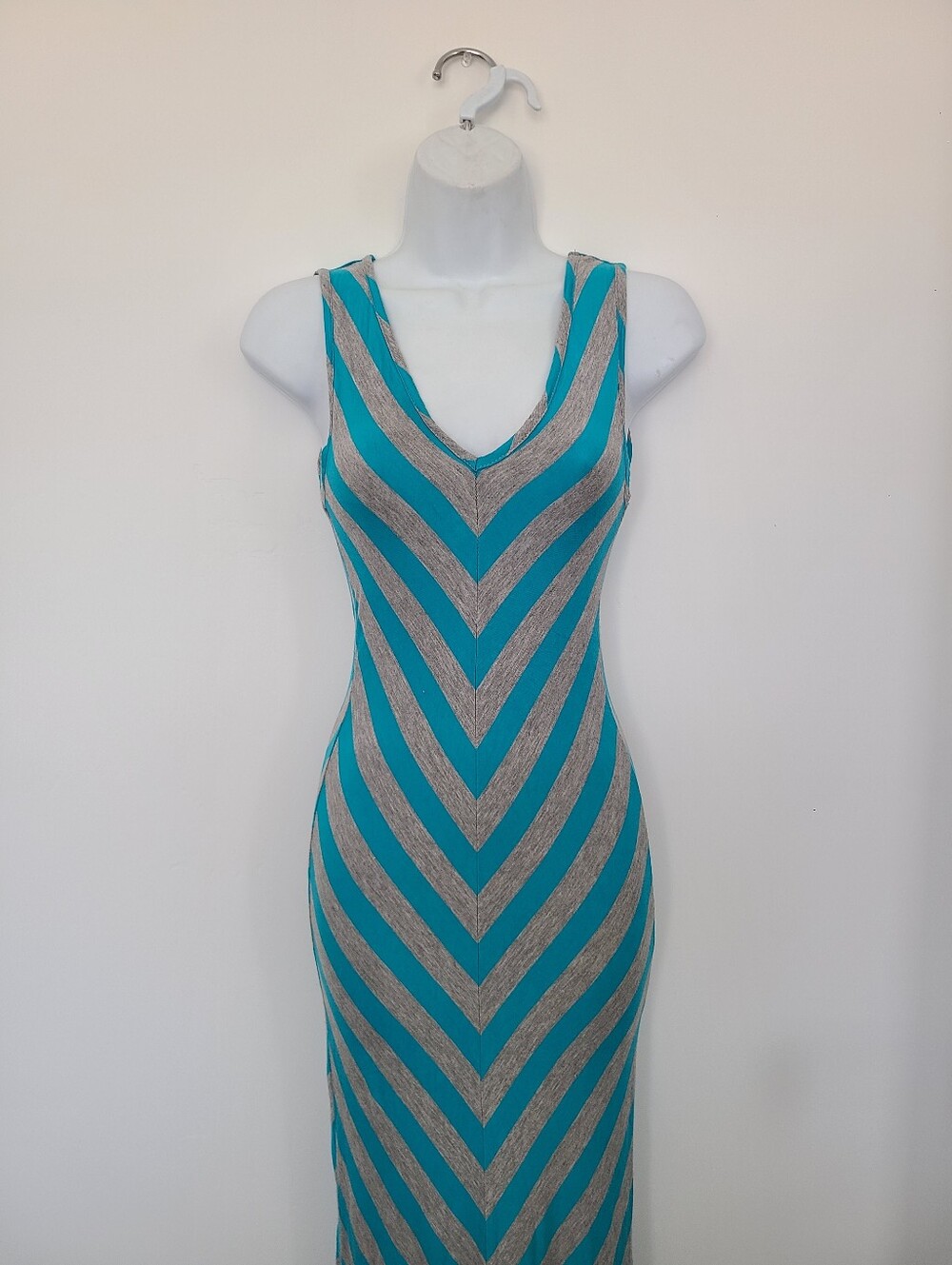 Ludia chevron dress, sun dress, summer dress, keyhole dress, maxi Chevron dress - Picture 4 of 7